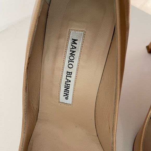 Manolo Blahnik Neutral heels - Picture 8 of 9
